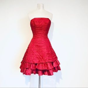 Camille La Vie Red Strapless Bandeau Tier Ruffle Crinkle Fit-N-Flare Mini Dress